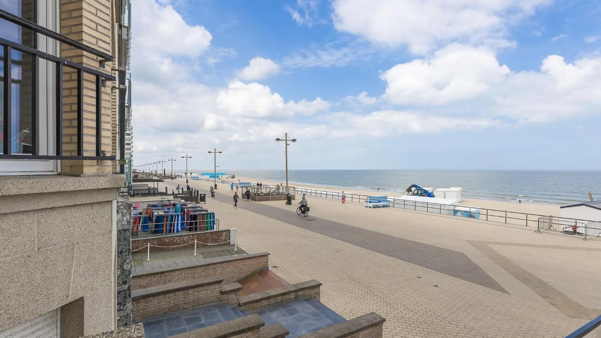 Bright Apartment Near The Center Middelkerke